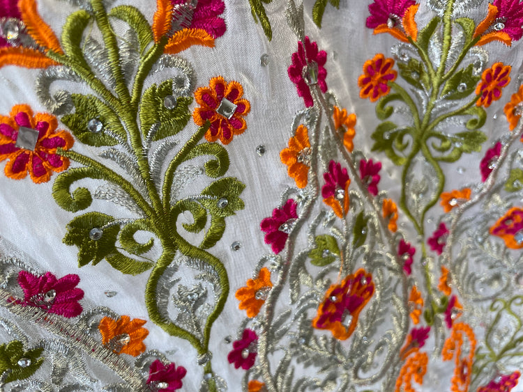 Design no: 2279 White - Fatimahs clothing