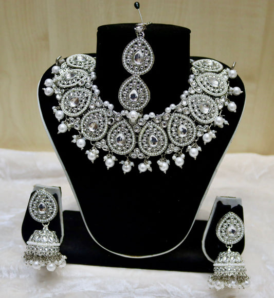 Necklace set (Silver & Pearl) - Fatimahs clothing