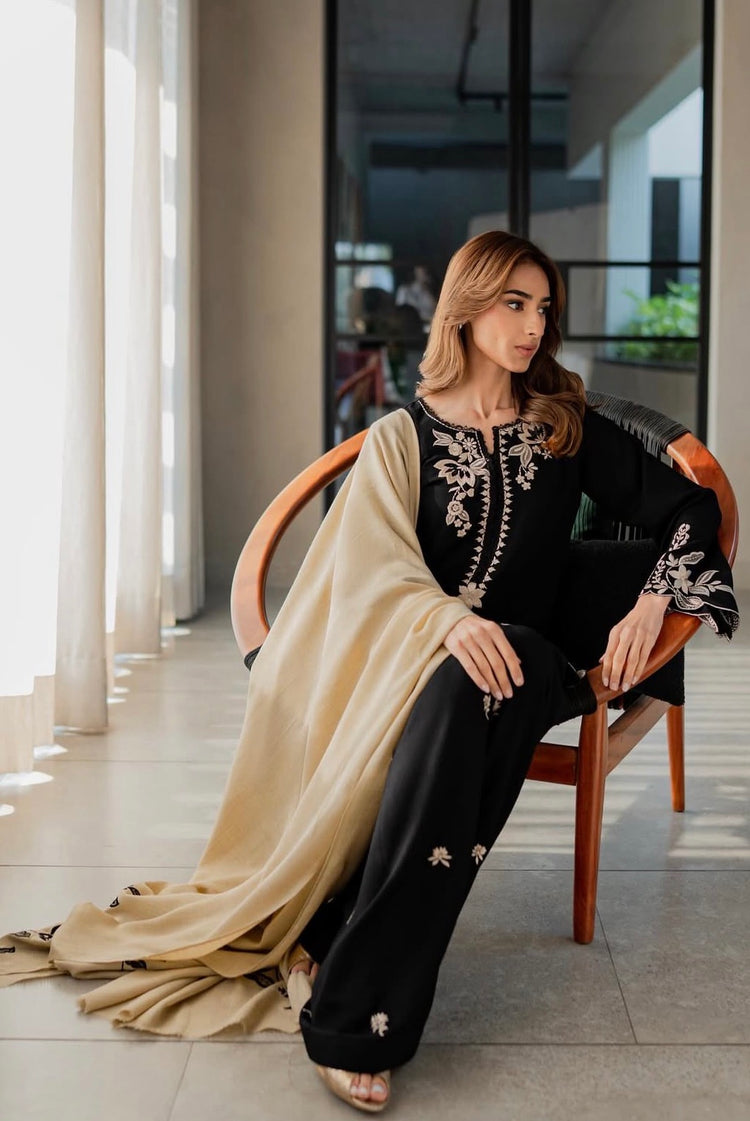 Shanzay- Embroidered Silk Black