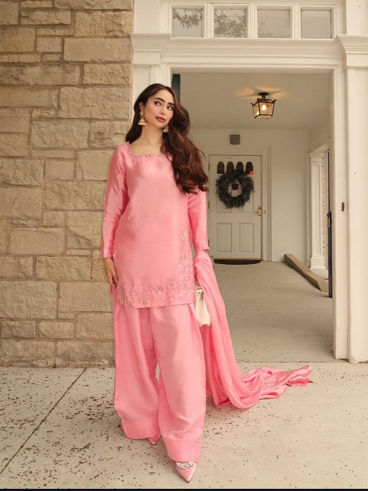 Anoushay- Luxury Farshi Shalwar suit