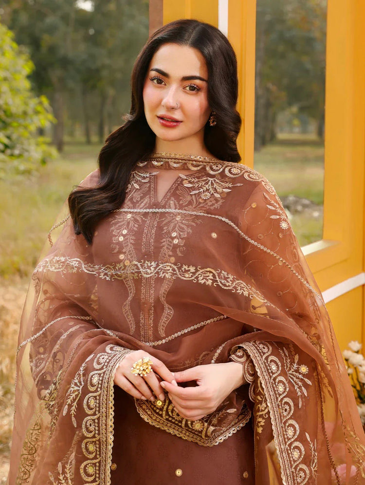 Hania Amir- Eid Edit Brown
