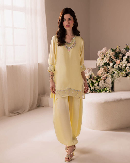 Anouk- Silk- Butter yellow
