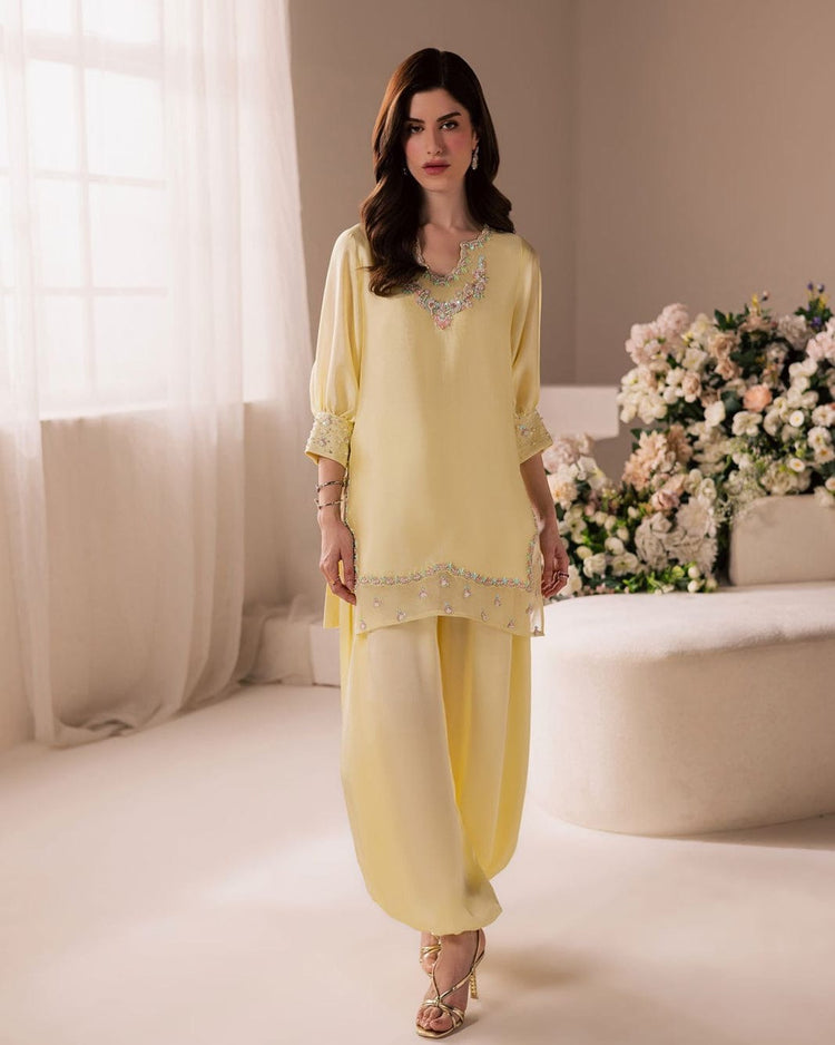 Anouk- Silk- Butter yellow