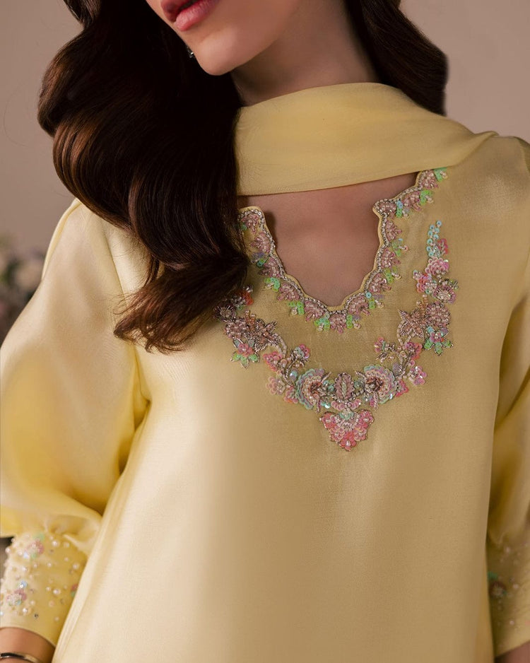 Anouk- Silk- Butter yellow
