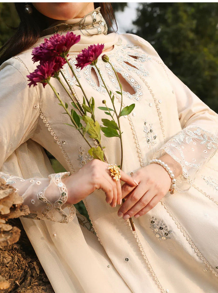 Hania Amir- Eid Edit Beige