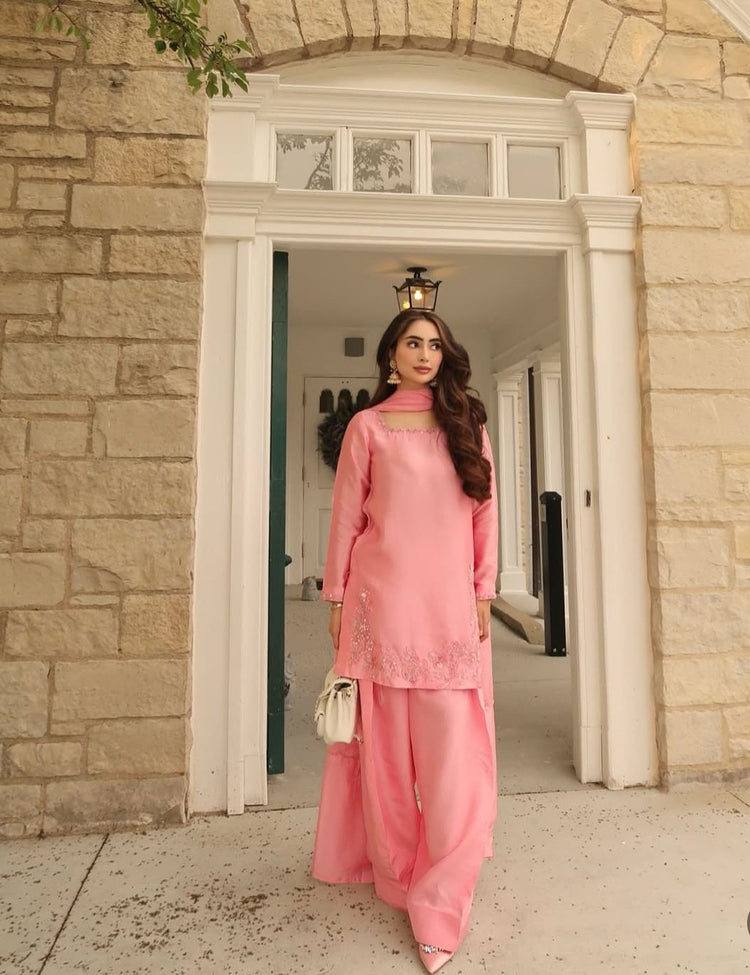 Anoushay- Luxury Farshi Shalwar suit