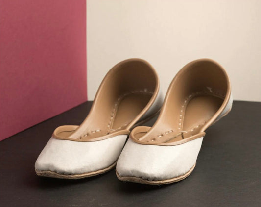 White K010